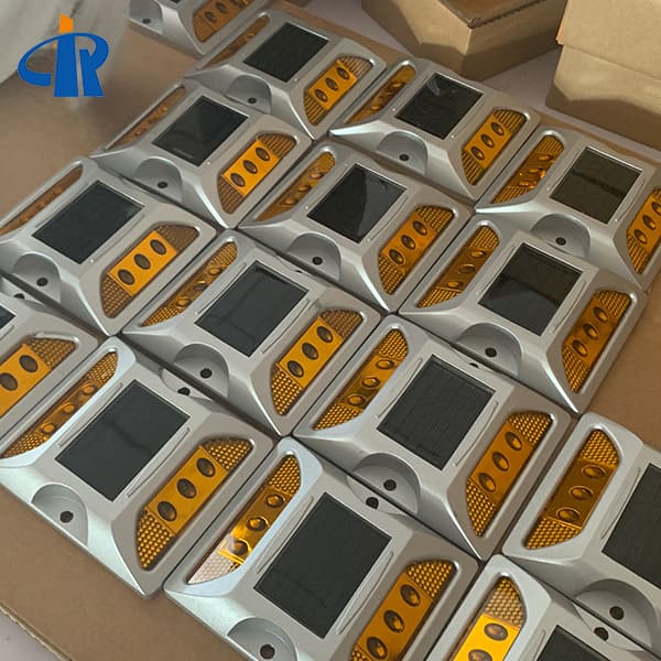Amber Plastic Solar Pavement Markers In Korea